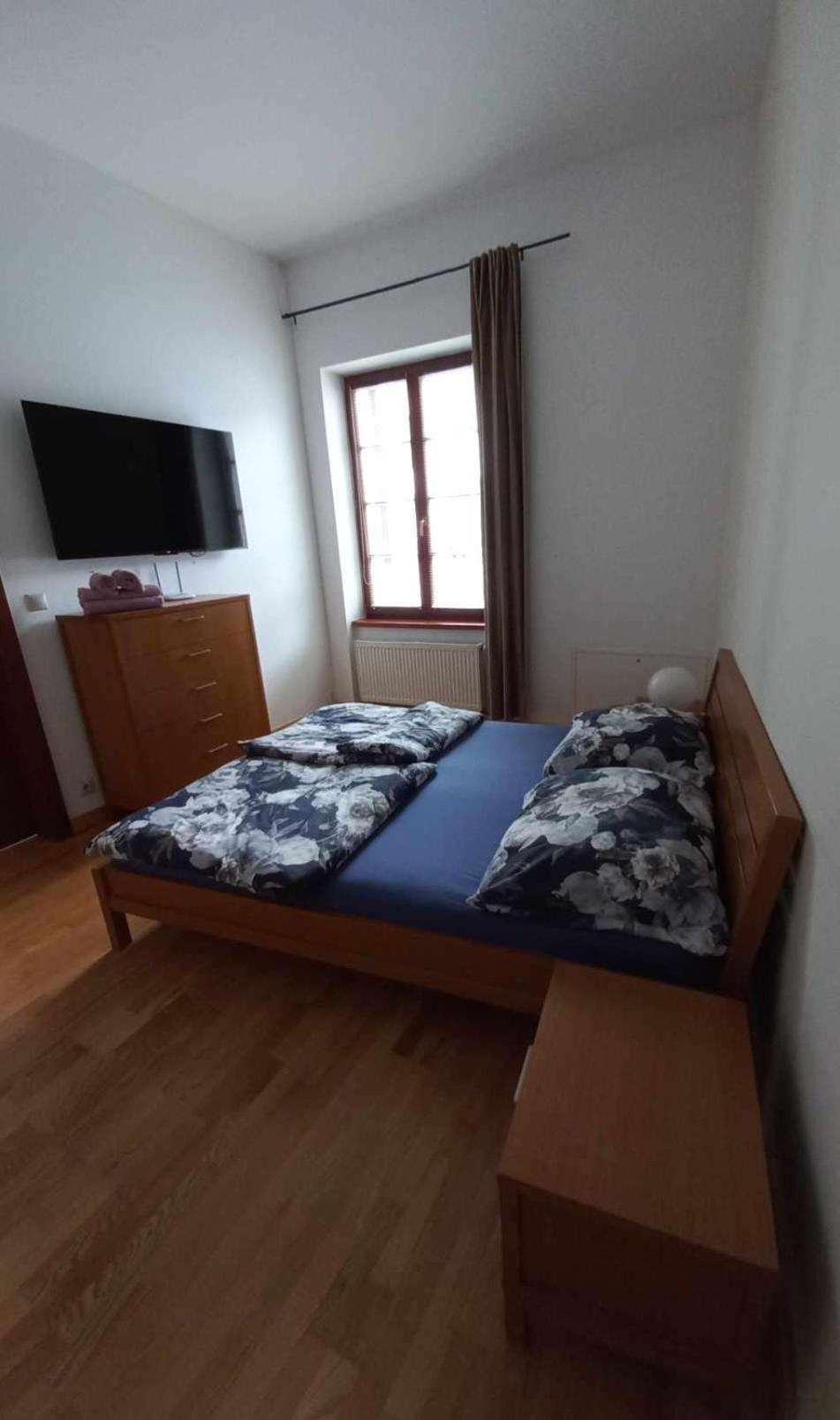 Apartman Pistacia Priame Centrum Bb Besztercebánya Kültér fotó